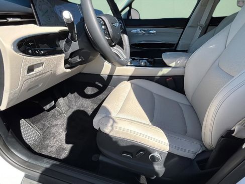 Certified 2026 Genesis GV70 2.5T image 18