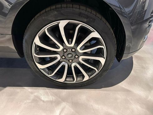 Used 2019 Land Rover Range Rover Supercharged AWD/4WD image 13