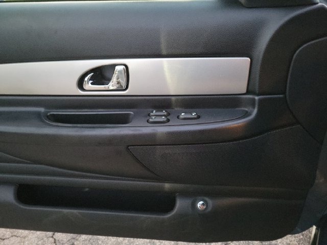 Used 2005 Ford Thunderbird RWD image 16
