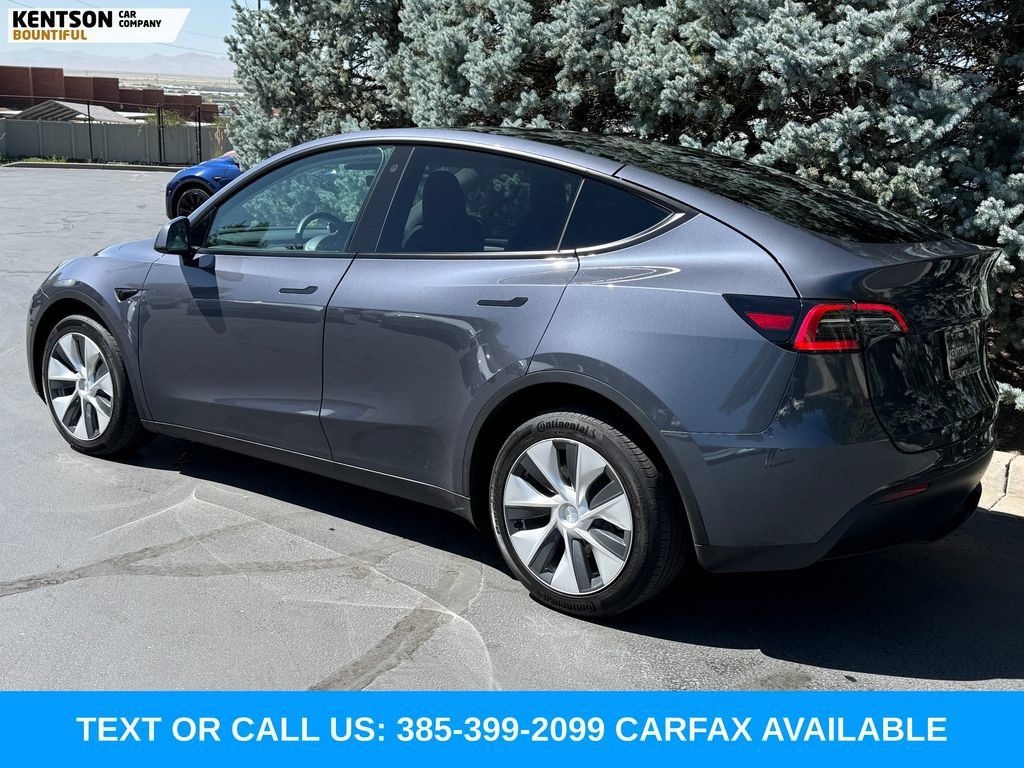 Used 2023 Tesla Model Y Long Range AWD/4WD image 5