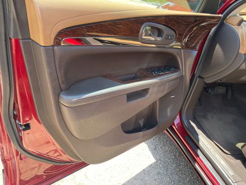 Used 2015 Buick Enclave Premium w/ Experience Buick Package image 30