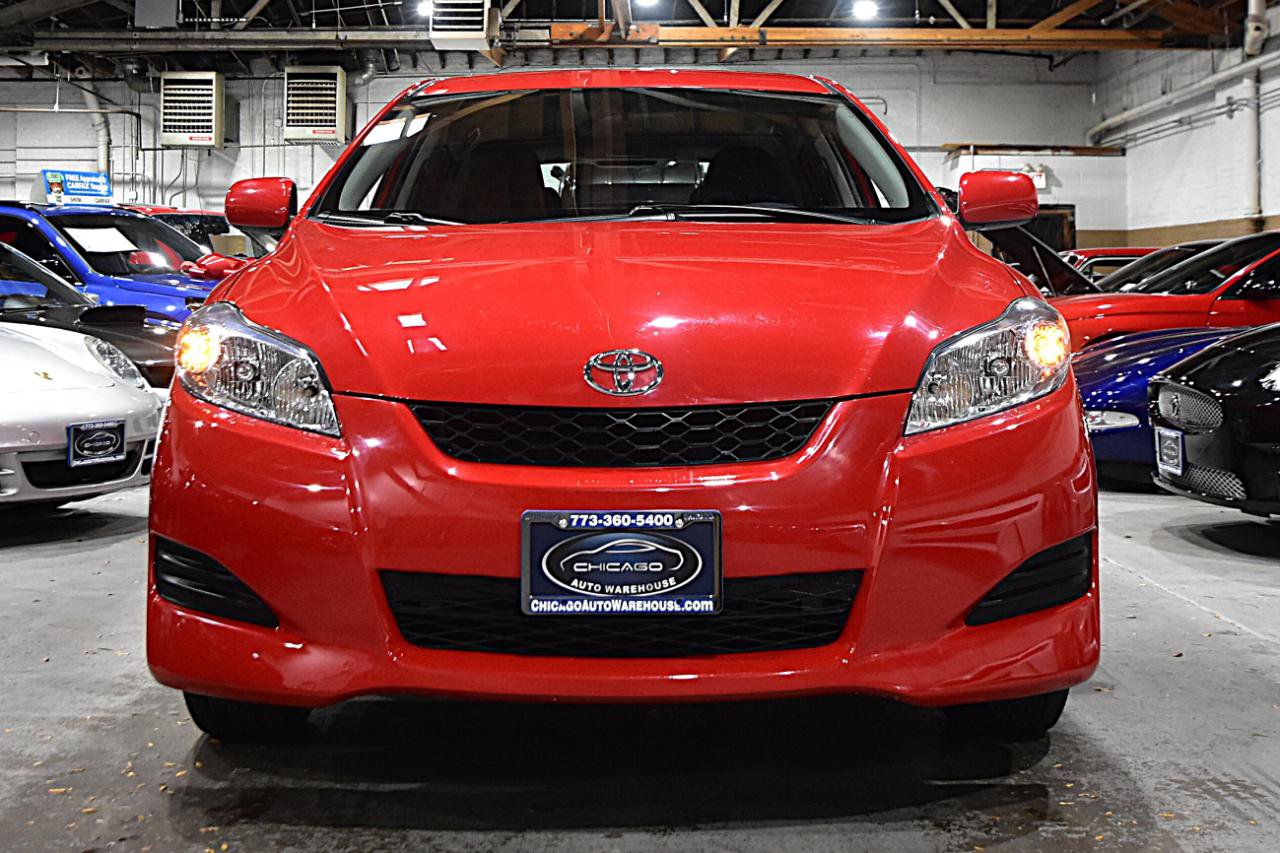 Used 2009 Toyota Matrix w/ PWR Pkg FWD image 2