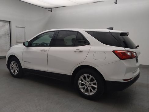 Used 2019 Chevrolet Equinox LS w/ LS Convenience Package AWD/4WD image 3