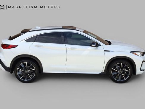Used 2023 INFINITI QX55 Luxe w/ Cargo Package image 2
