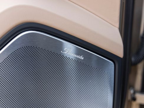 Certified 2025 Porsche Cayenne S AWD/4WD image 29