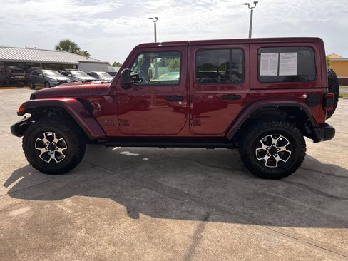 Used 2021 Jeep Wrangler Unlimited Rubicon AWD/4WD image 6