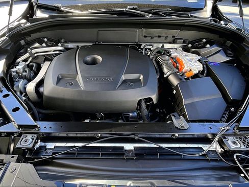 Used 2022 Volvo XC60 T8 Inscription w/ Advanced Package image 10