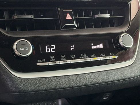 Used 2024 Toyota Corolla LE FWD image 16