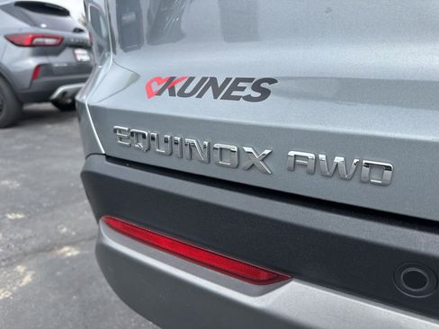 Used 2025 Chevrolet Equinox LT image 13