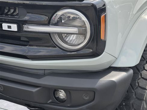 Used 2024 Ford Bronco Outer Banks AWD/4WD image 10