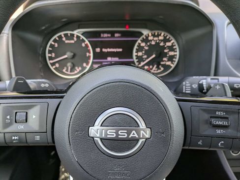 Used 2023 Nissan Rogue SV FWD image 29
