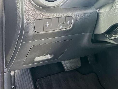 Used 2023 Hyundai Kona SEL w/ Cargo Package FWD image 11