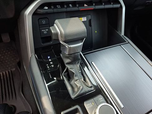 Used 2023 Toyota Tundra Platinum AWD/4WD image 12