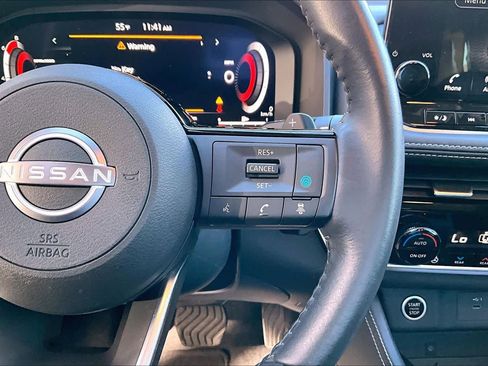 Used 2023 Nissan Rogue Platinum w/ Platinum Premium Package image 21