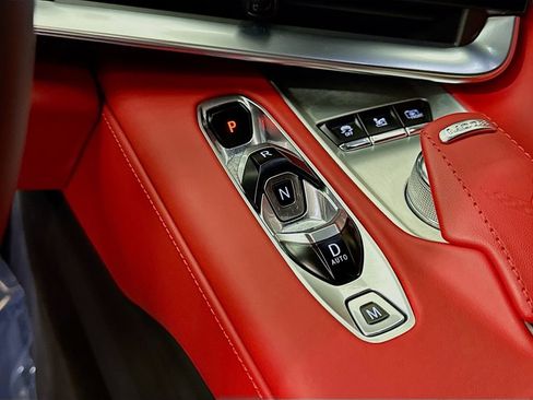 Used 2025 Chevrolet Corvette Z06 RWD image 17