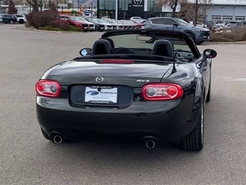 Used 2013 MAZDA MX-5 Miata Sport image 3
