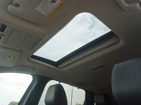 Used 2024 MAZDA CX-90 3.3 Turbo w/ Preferred Plus image 15