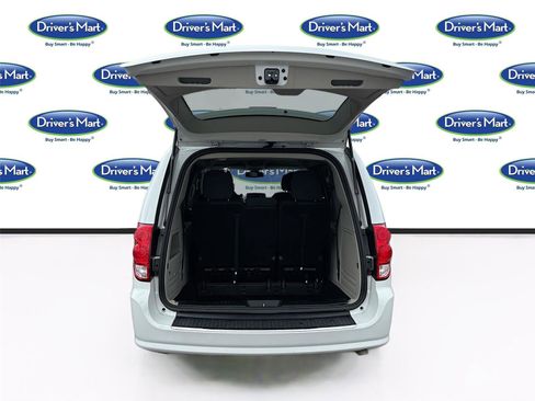 Used 2019 Dodge Grand Caravan SE image 26