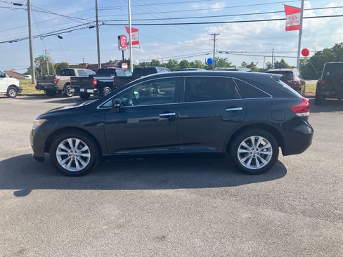 Used 2015 Toyota Venza LE FWD image 4