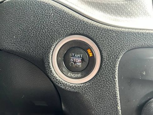 Used 2012 Dodge Charger SE RWD image 23