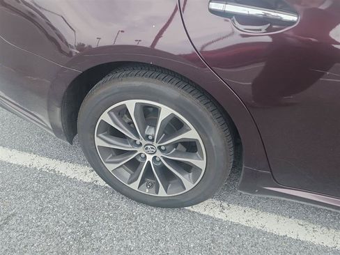 Used 2016 Toyota Avalon XLE Premium FWD image 11