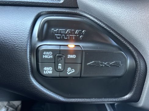 Used 2024 RAM 2500 Big Horn w/ Off Road Package AWD/4WD image 31