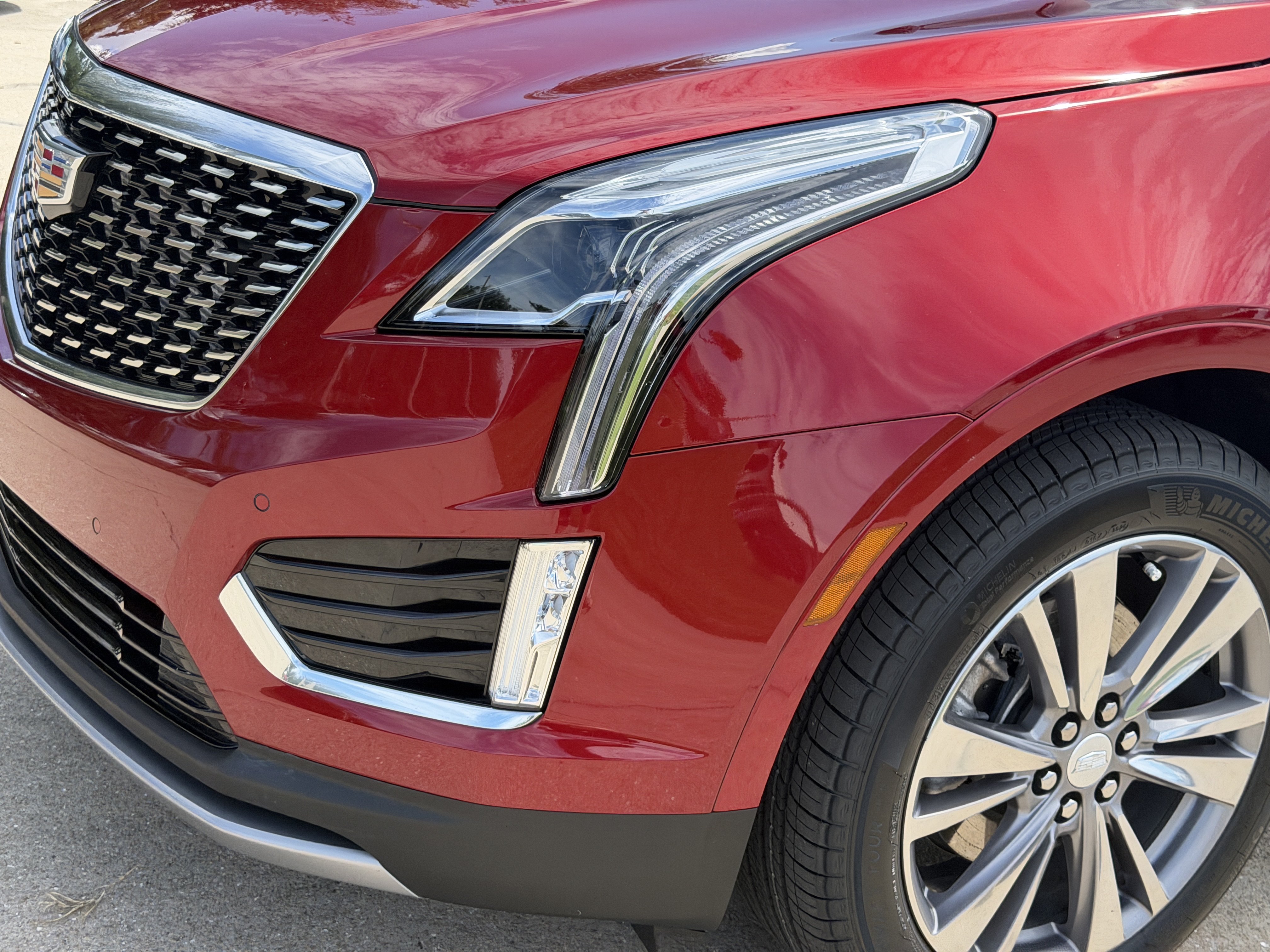 Certified 2024 Cadillac XT5 Premium Luxury FWD image 8