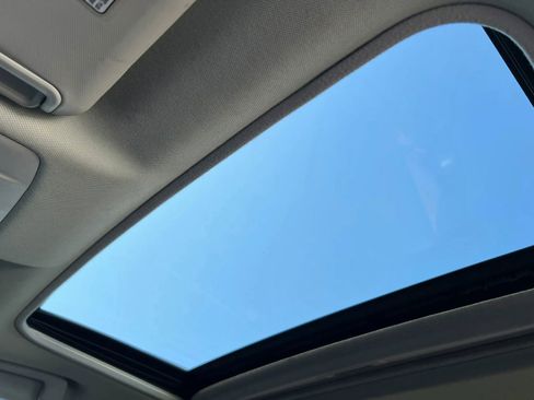 Used 2013 Toyota RAV4 Limited image 13