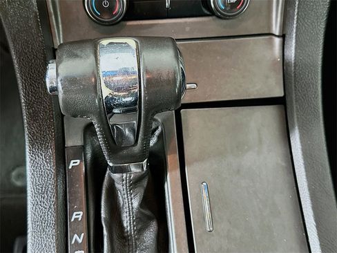 Used 2011 Ford Taurus SEL w/ 201A Rapid Spec Order Code image 15