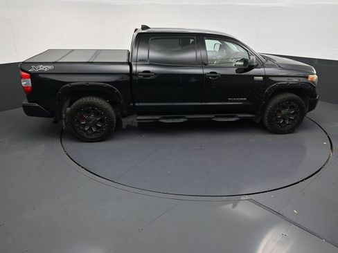 Used 2020 Toyota Tundra SR5 w/ SR5 Leather Package AWD/4WD image 17