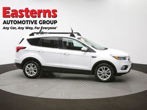 Used 2019 Ford Escape SE image 47