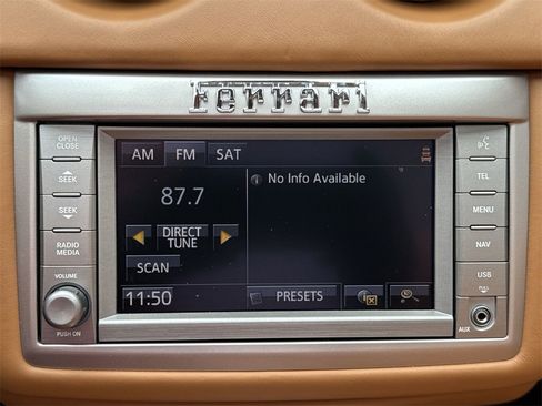 Used 2013 Ferrari California Base image 16