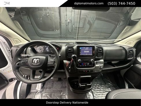 Used 2025 RAM ProMaster 2500 w/ Convenience Group image 24