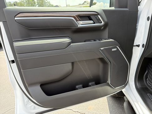 New 2026 Chevrolet Silverado 1500 LT Trail Boss w/ Convenience Package II AWD/4WD image 10