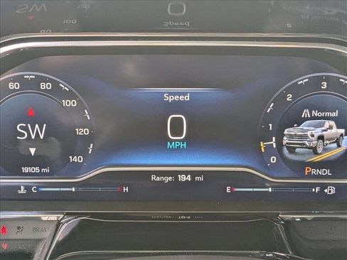 Used 2025 Chevrolet Silverado 2500 LTZ image 11