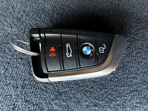 Used 2024 BMW 330i xDrive Sedan w/ M Sport Package AWD/4WD image 28