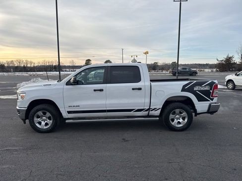 Used 2024 RAM 1500 Big Horn image 15