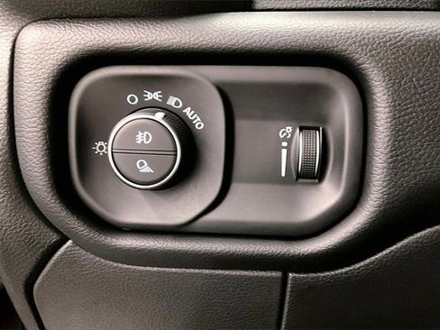 Used 2024 RAM 2500 Big Horn image 33