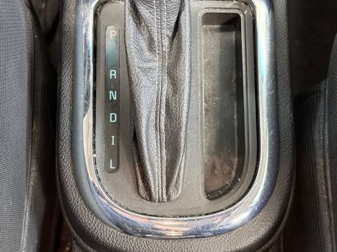 Used 2010 Chevrolet HHR LT FWD image 38