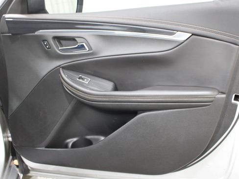 Used 2020 Chevrolet Impala LT w/ LT Convenience Package image 24