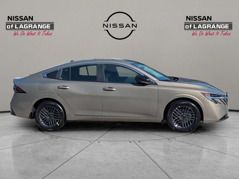 New 2026 Nissan Sentra SV w/ Floor Mat Package FWD image 4