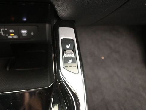 Certified 2025 Kia Sorento SX Prestige AWD/4WD image 37