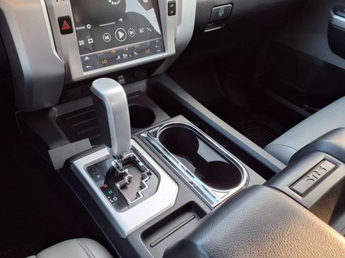 Used 2014 Toyota Tundra SR5 w/ SR5 Upgrade Package RWD image 25