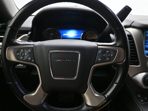 Used 2019 GMC Yukon XL Denali w/ Denali Ultimate Package AWD/4WD image 14