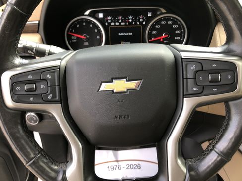 Used 2021 Chevrolet Tahoe Premier w/ Premium Package AWD/4WD image 11