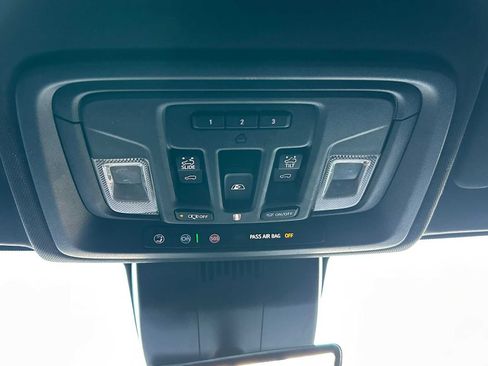 Used 2024 GMC Sierra 2500 AT4 w/ AT4 Premium Plus Package image 33