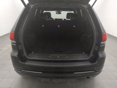 Used 2020 Jeep Grand Cherokee Altitude RWD image 29