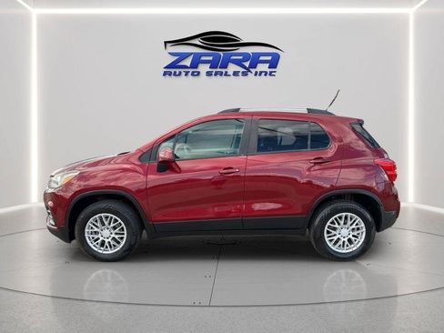 Used 2021 Chevrolet Trax LT AWD/4WD image 4