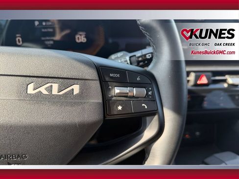 Used 2026 Kia Sportage LX FWD image 18