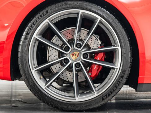 Used 2020 Porsche 911 Carrera S RWD image 40